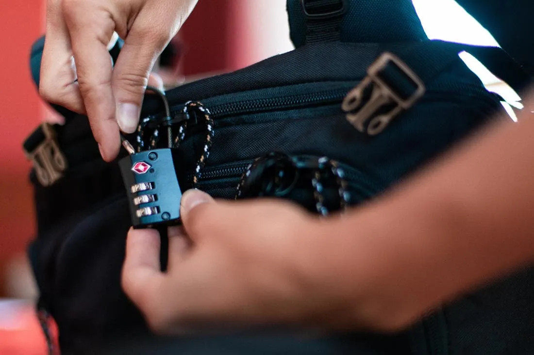 Cadenas câble à code TRAVEL TSA noir