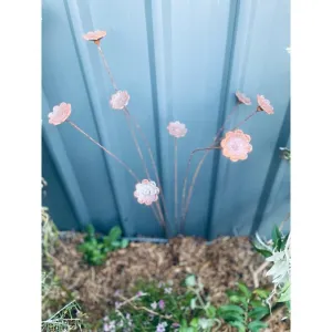 Decorative Flower Spread Garden Stake - Rust Finish