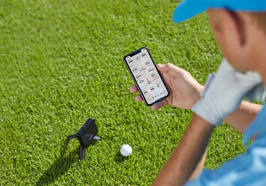 Garmin Approach R10 Launch Monitor and Golf Simulator