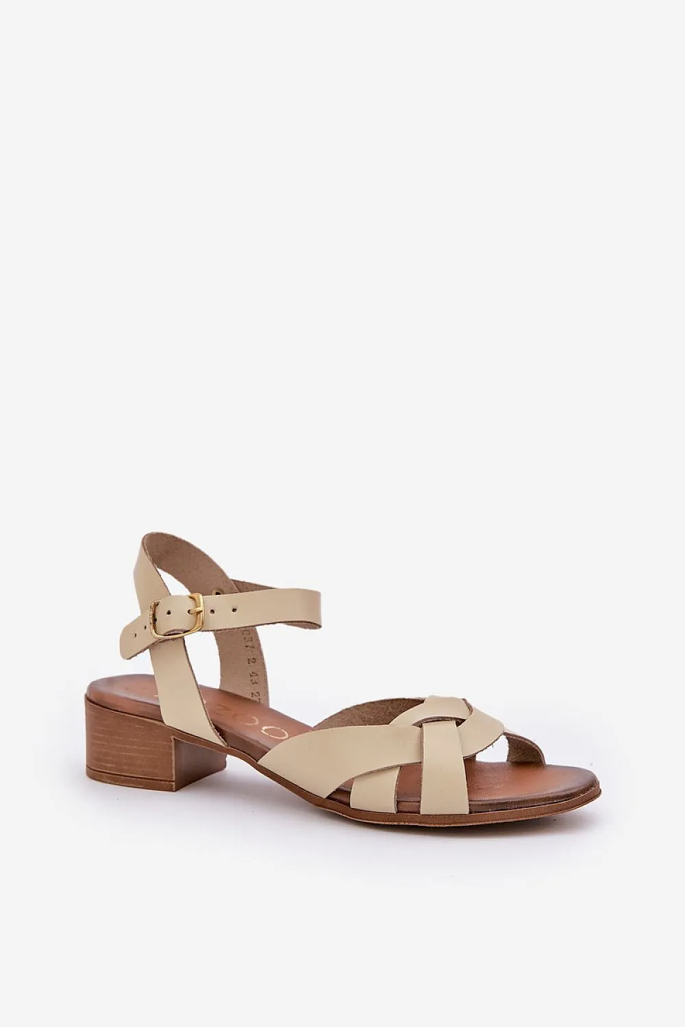 Heel sandals Step in style