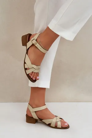 Heel sandals Step in style
