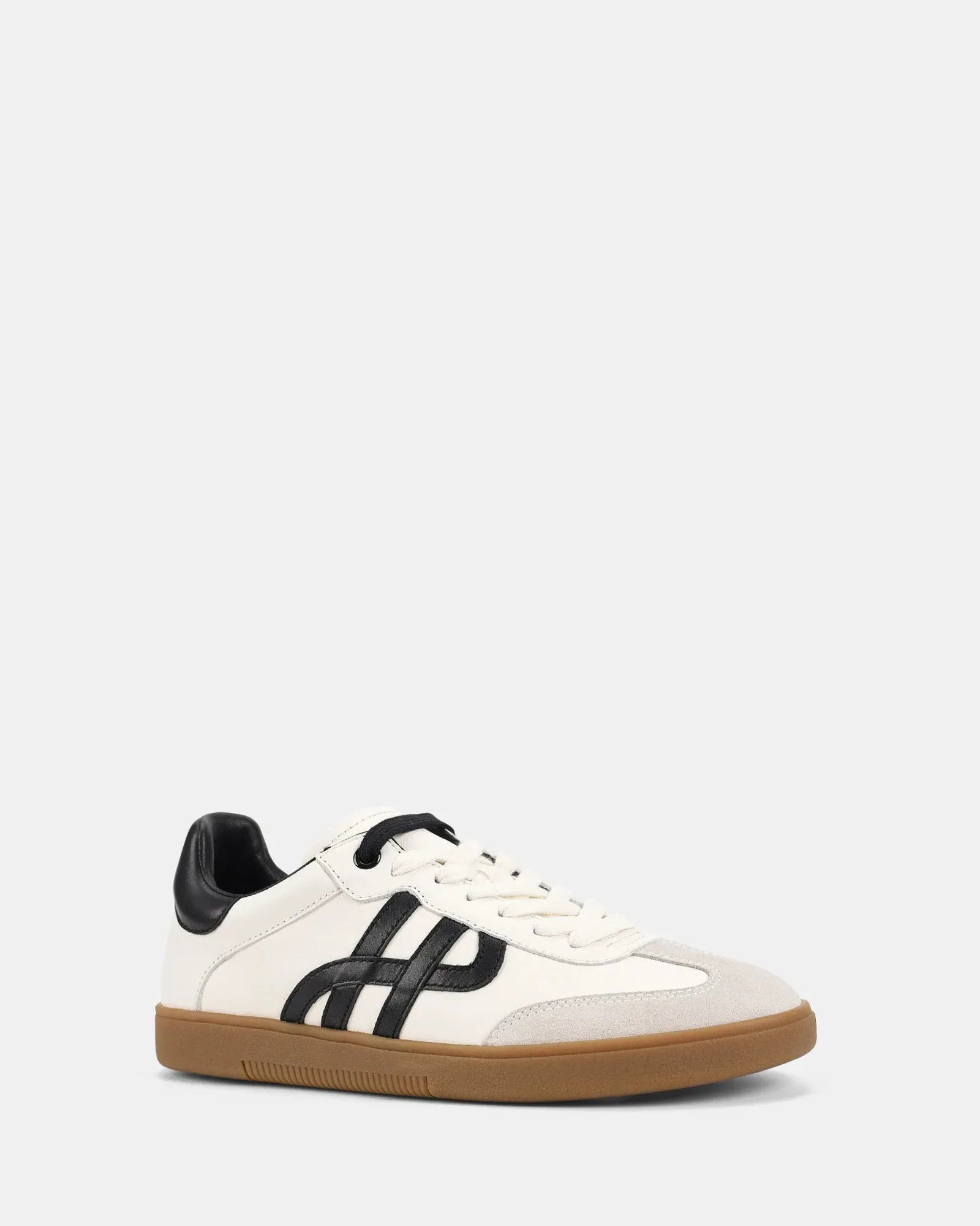 Hush Puppies Trackside