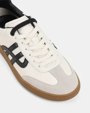 Hush Puppies Trackside