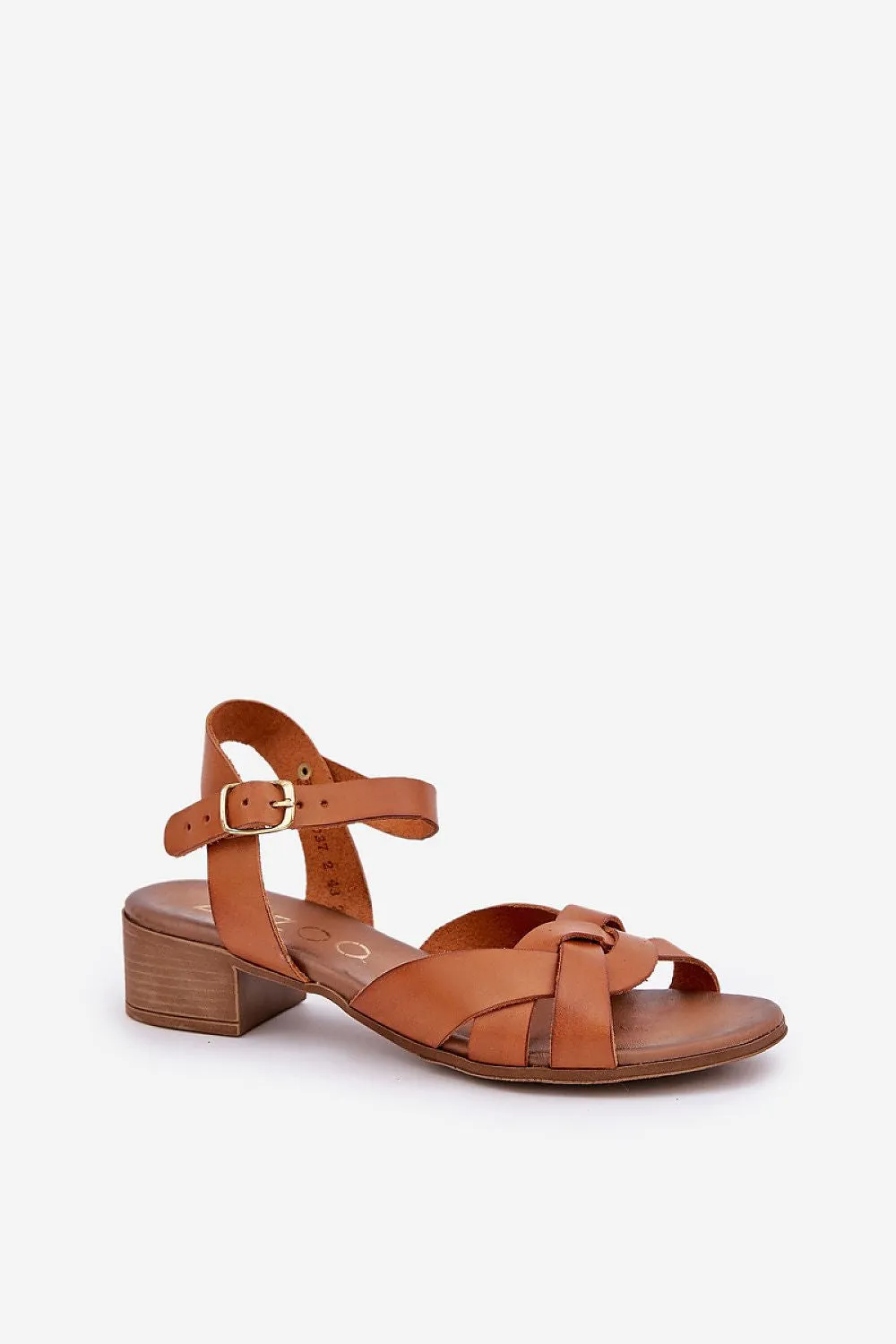 Low heel natural leather sandals