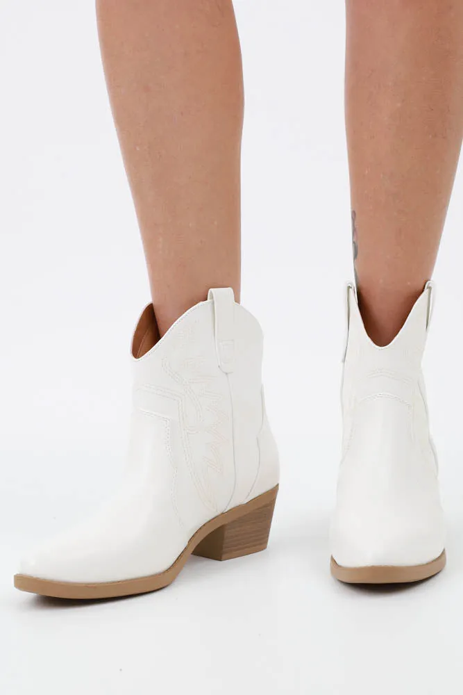 Must-Have Sweetheart Cowgirl Bootie -Blue