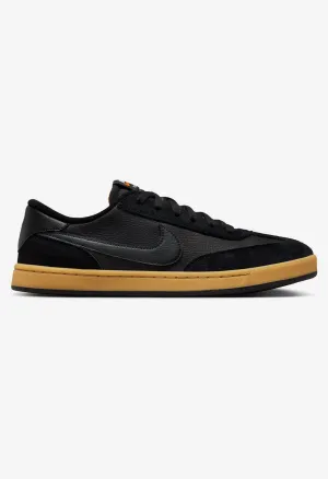 NIKE SB FC Classic