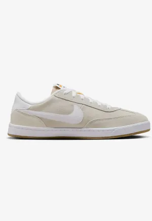 NIKE SB FC Classic