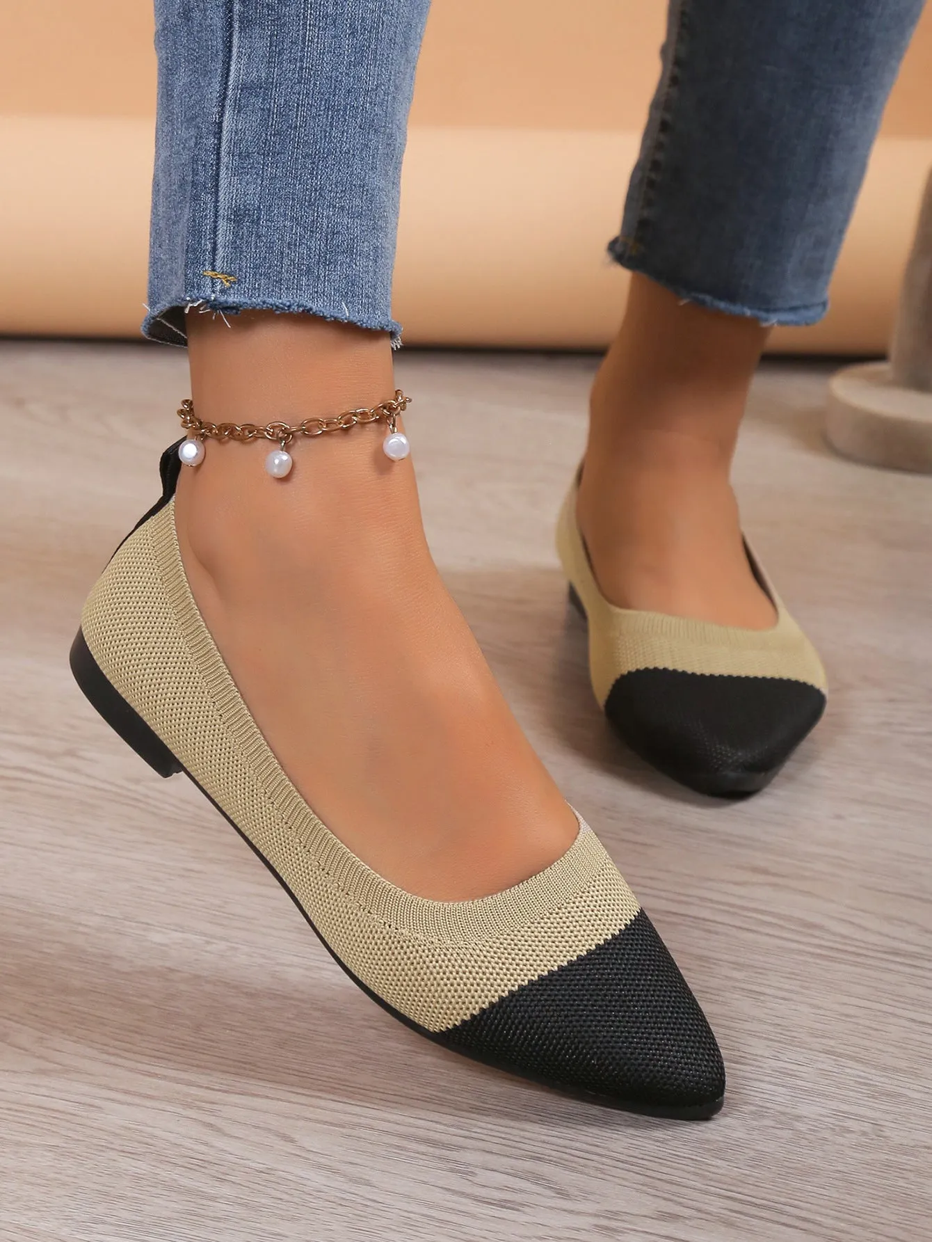 Pointed Toe Comfortable Casual Shallow Mouth Outdoor Shoes