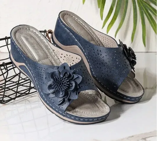 Renata® | Orthopedic sandals made from soft leather with arch support