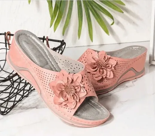 Renata® | Orthopedic sandals made from soft leather with arch support