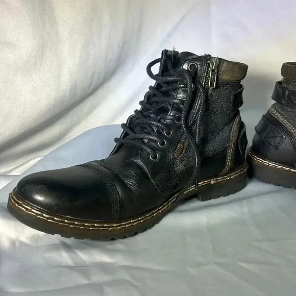 Steve Madden Black Leather Men's Buckle Strap Detail Boots Size 8.5, Pre-owned
